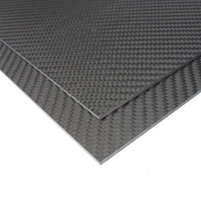 6 mm 1,5 mm 1 mm 0,5 mm koolstofvezelplaat Cfrp plaat warmtepers 400x500 mm