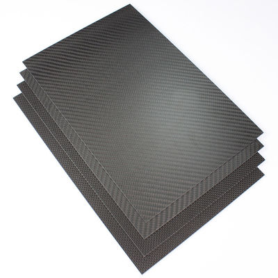 6 mm 1,5 mm 1 mm 0,5 mm koolstofvezelplaat Cfrp plaat warmtepers 400x500 mm